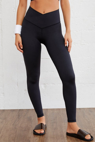 Black Arched Waist Seamless Active Leggings - Trendex Fashion#Black Arched Waist Seamless Active Leggings